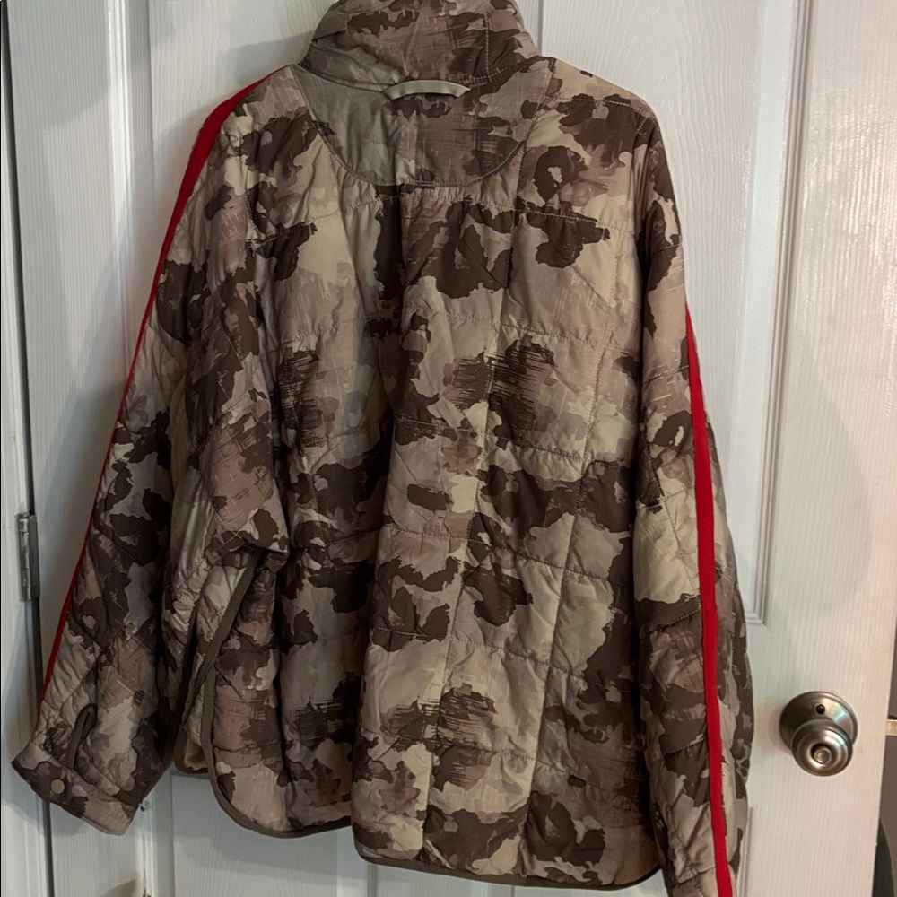 NWT Free People Movement Printed Pippa Packable Puffer Jacket Sporty - Picture 5 of 5